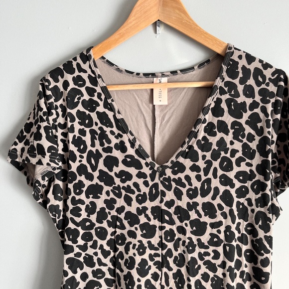 Smash + Tess Sunday Romper in Lexi Leopard - Picture 2 of 3